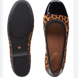 Clarks Darcey Cap2 Flats